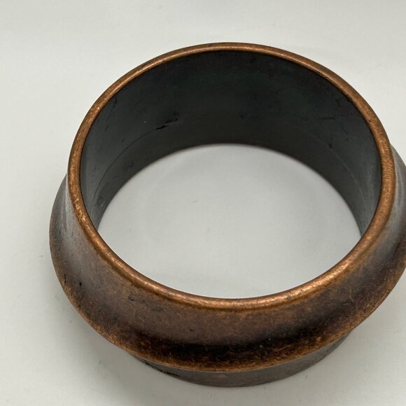 Vintage Bronze-Tone Bangle Bracelet Acrylic with Rustic Patina & Sculpted Design - Picture 10 of 13